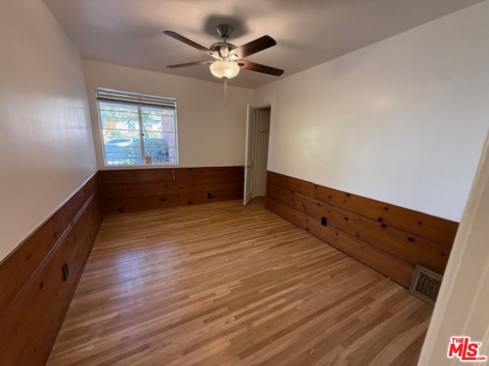 Empty room, Interior, Wood Texture Flooring, Wooden Walls