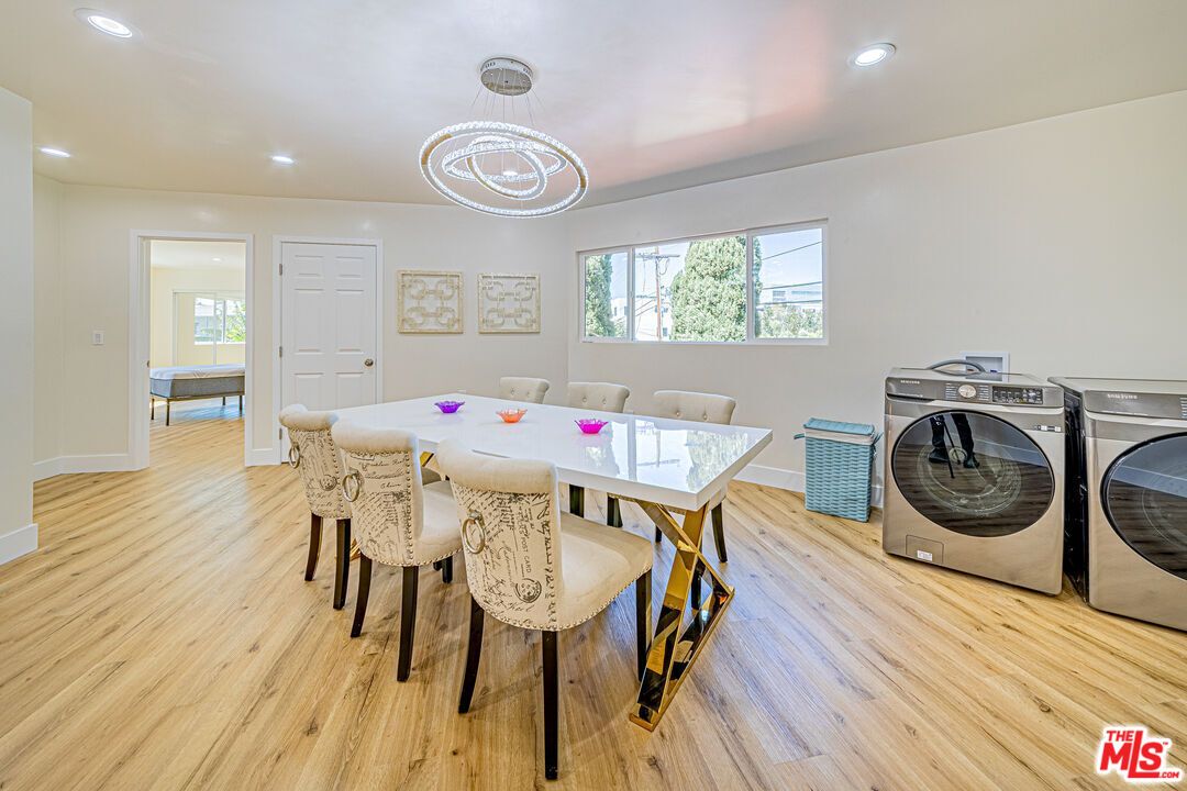 Dining room, Interior, Pendant Lights, Recessed Lighting, Washer, Wood Texture Flooring