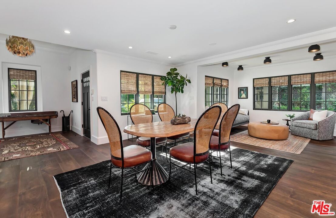 Dining room, Interior, Living room, Recessed Lighting, Wood Texture Flooring