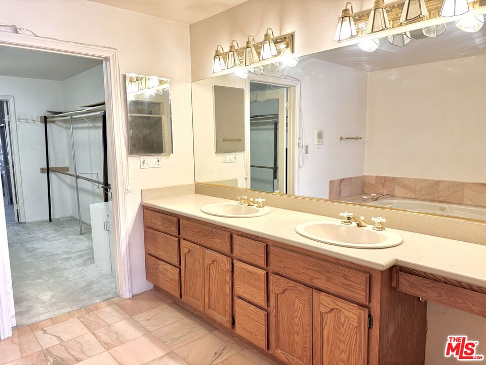 Bathroom, Dual Sink Vanities, Glass Shower, Interior