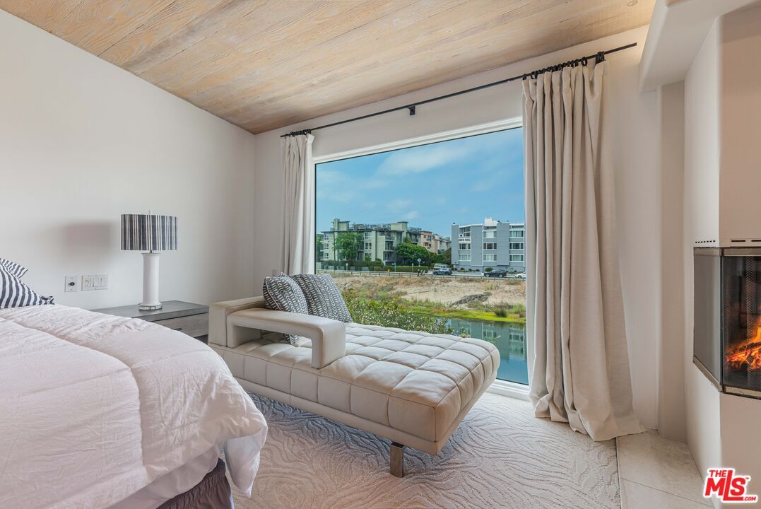 Bedroom, Interior, Wooden Ceilings