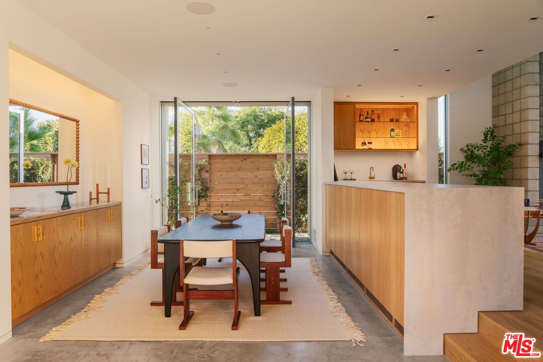 Dining room, Interior, Recessed Lighting