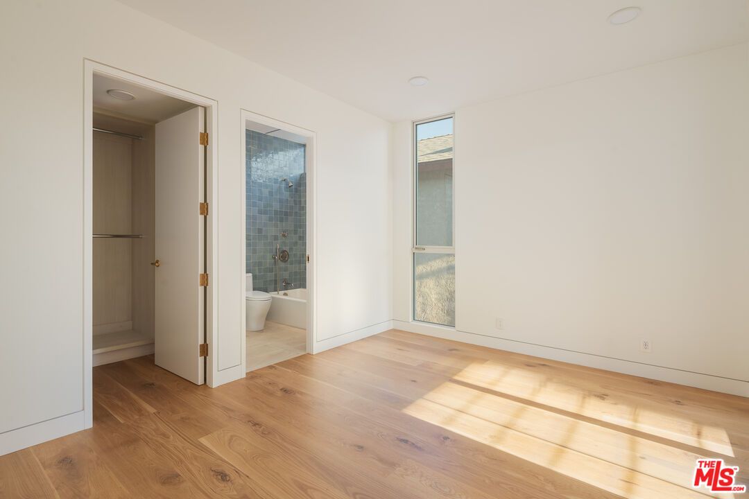 Bathroom, Empty room, Interior, Wood Texture Flooring