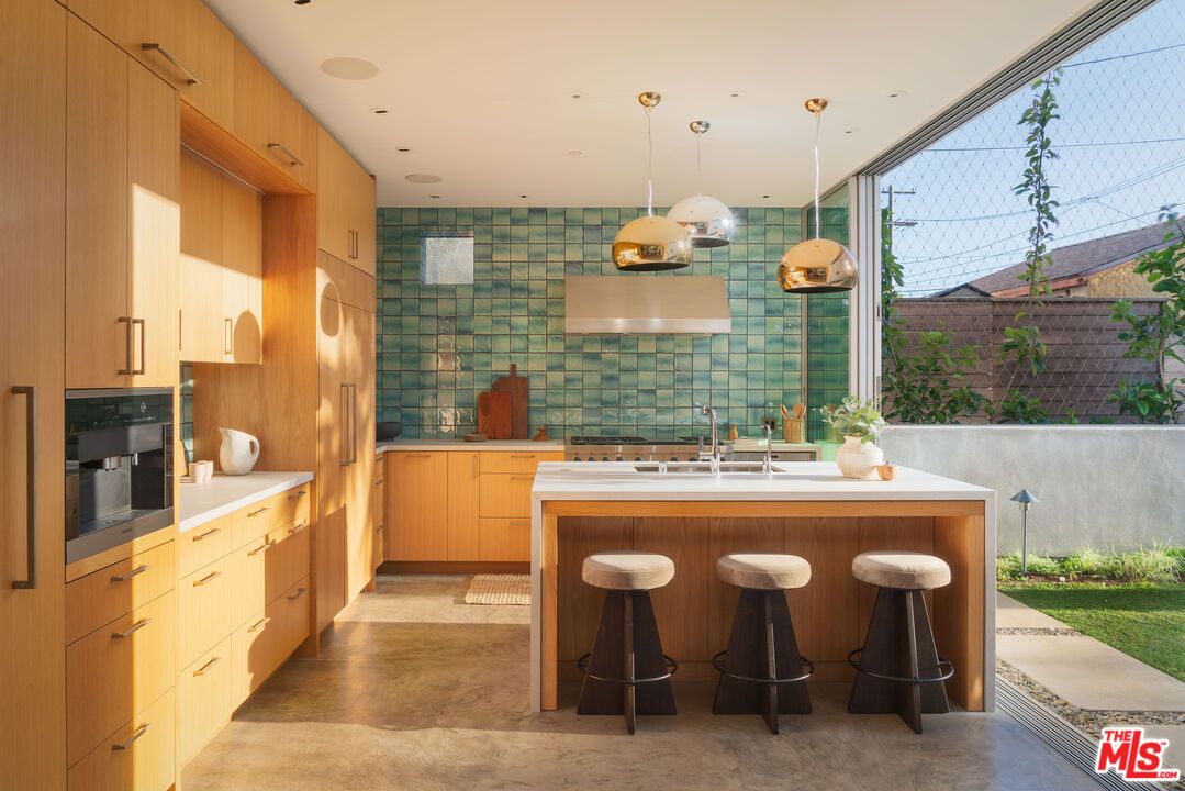 Bathroom, Interior, Kitchen, Pendant Lights, Recessed Lighting