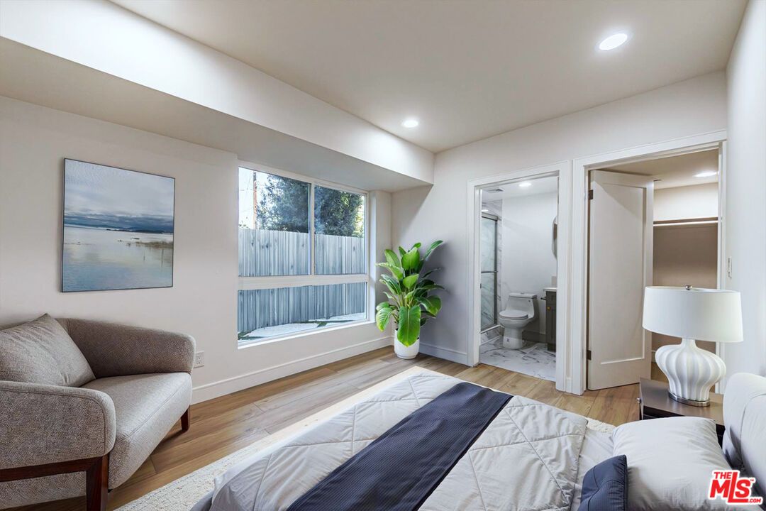 Bathroom, Bedroom, Interior, Recessed Lighting, Wood Texture Flooring