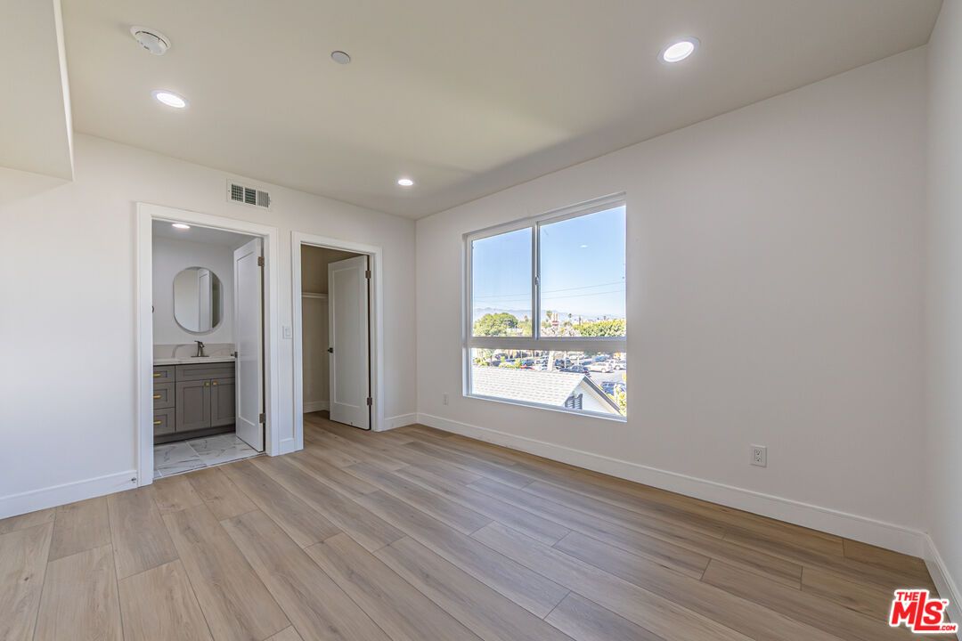 Bathroom, Empty room, Interior, Recessed Lighting, Wood Texture Flooring