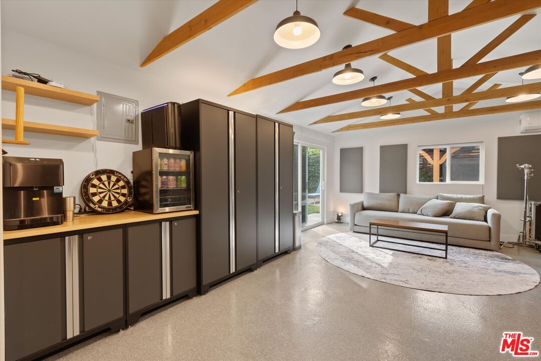 Interior, Living room, Pendant Lights, Wooden Beams