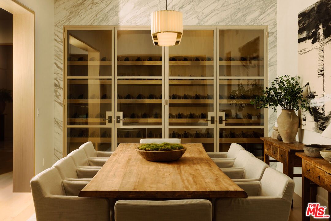 Dining room, Interior