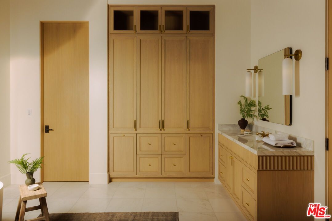Bathroom, Dual Sink Vanities, Interior, Marble