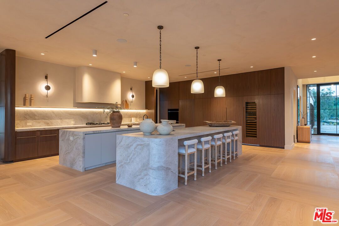Interior, Kitchen, Pendant Lights, Recessed Lighting, Wood Texture Flooring