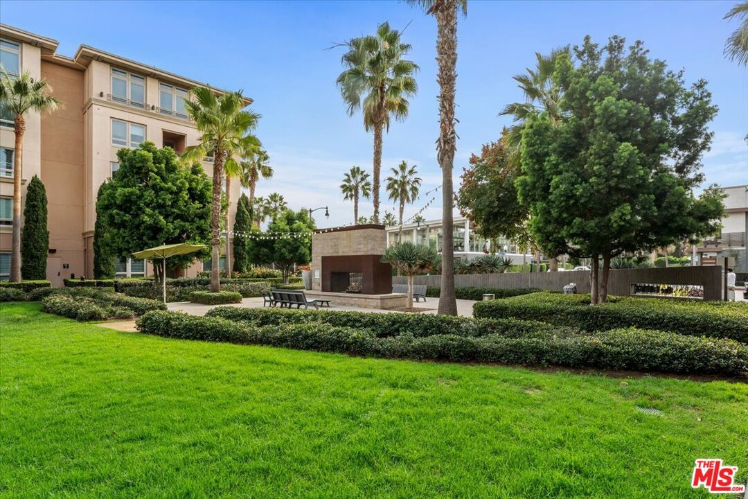 Backyard, Exterior, Fireplace