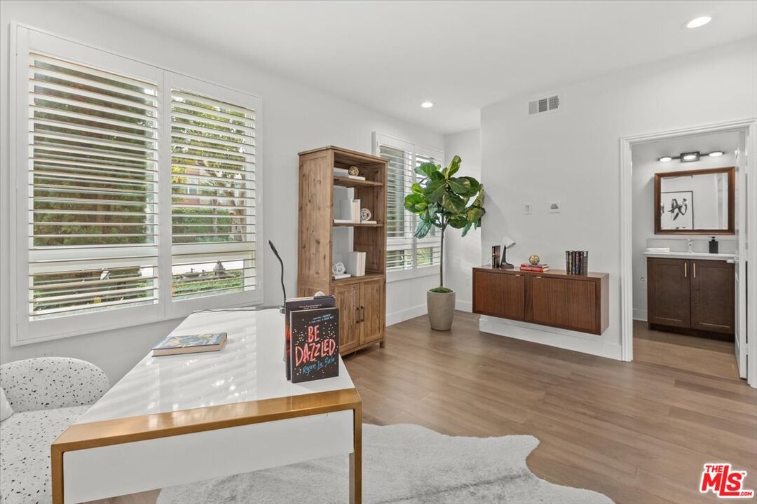 Home Office, Interior, Recessed Lighting, Wood Texture Flooring