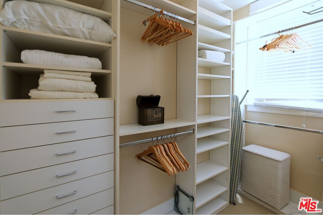 Interior, Walk-in Closets