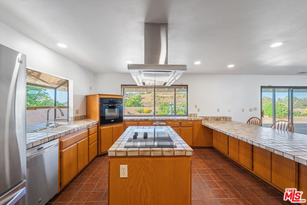 Interior, Kitchen, Recessed Lighting, Tile Countertops