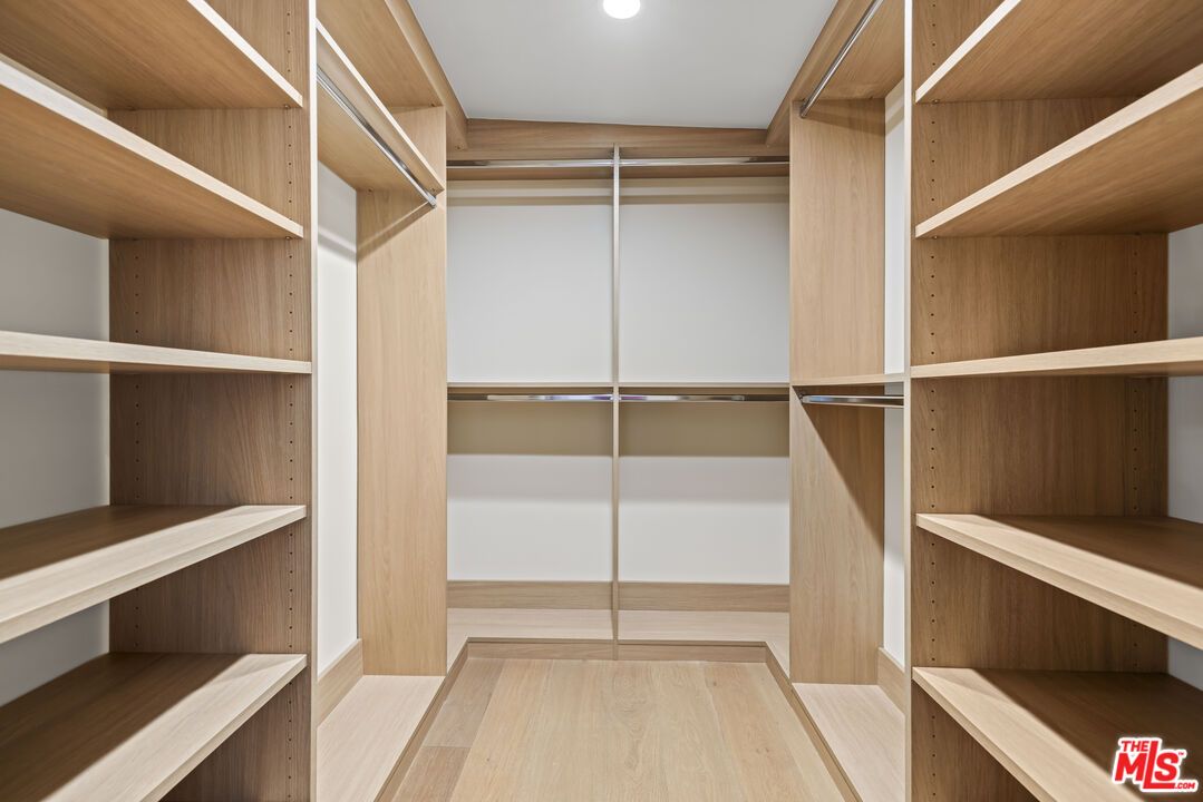 Interior, Recessed Lighting, Walk-in Closets, Wood Texture Flooring