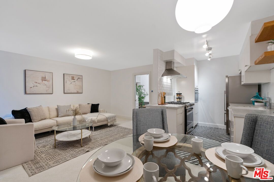 Dining room, Interior, Kitchen, Living room