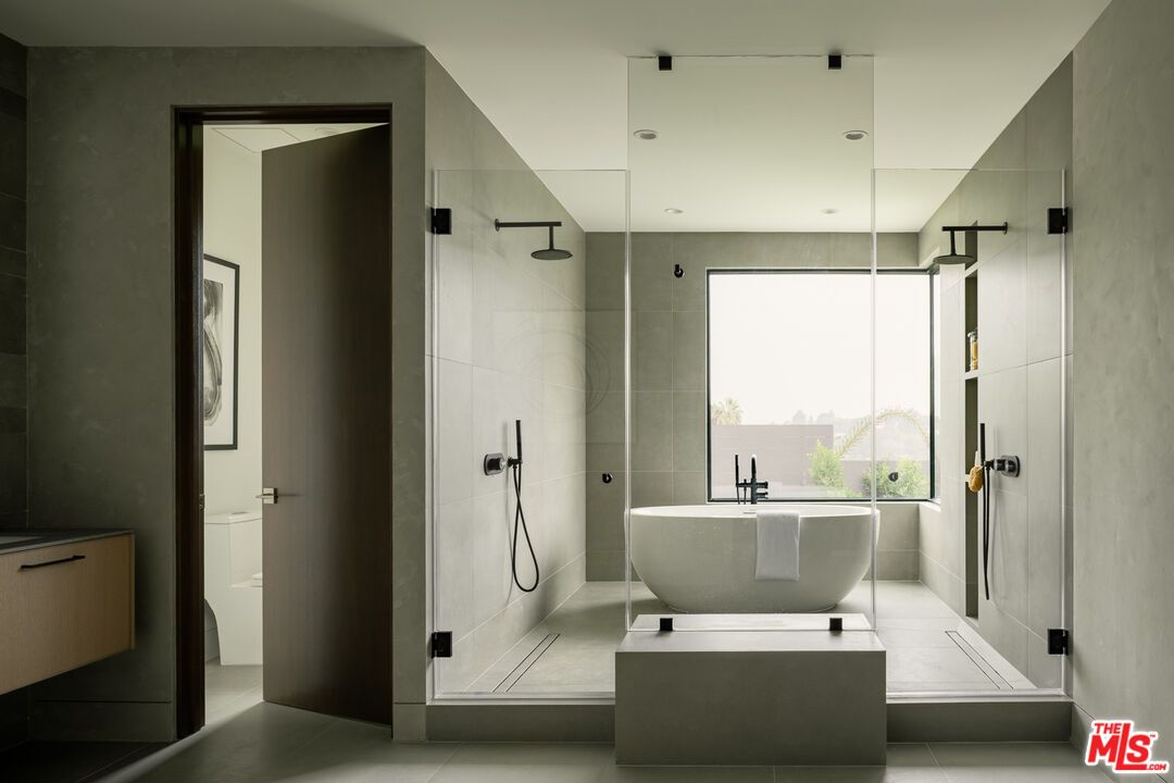 Bathroom, Free Standing Baths, Glass Shower, Interior