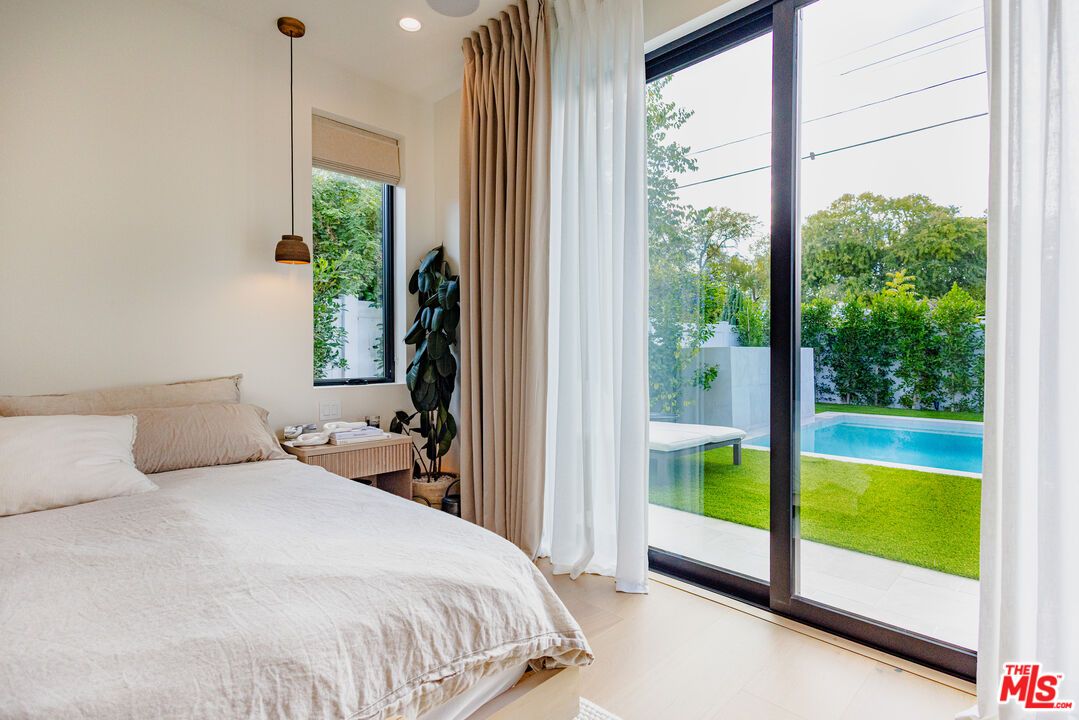 Bedroom, Interior, Pendant Lights, Recessed Lighting