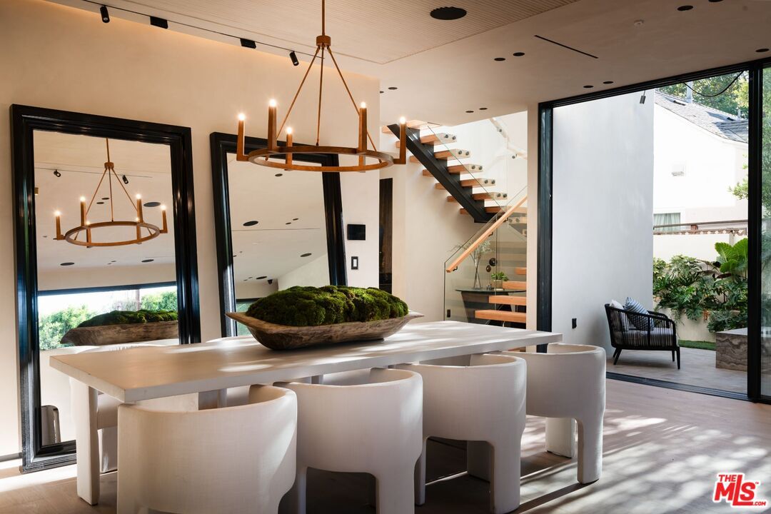 Chandelier, Dining room, Interior, Pendant Lights, Recessed Lighting