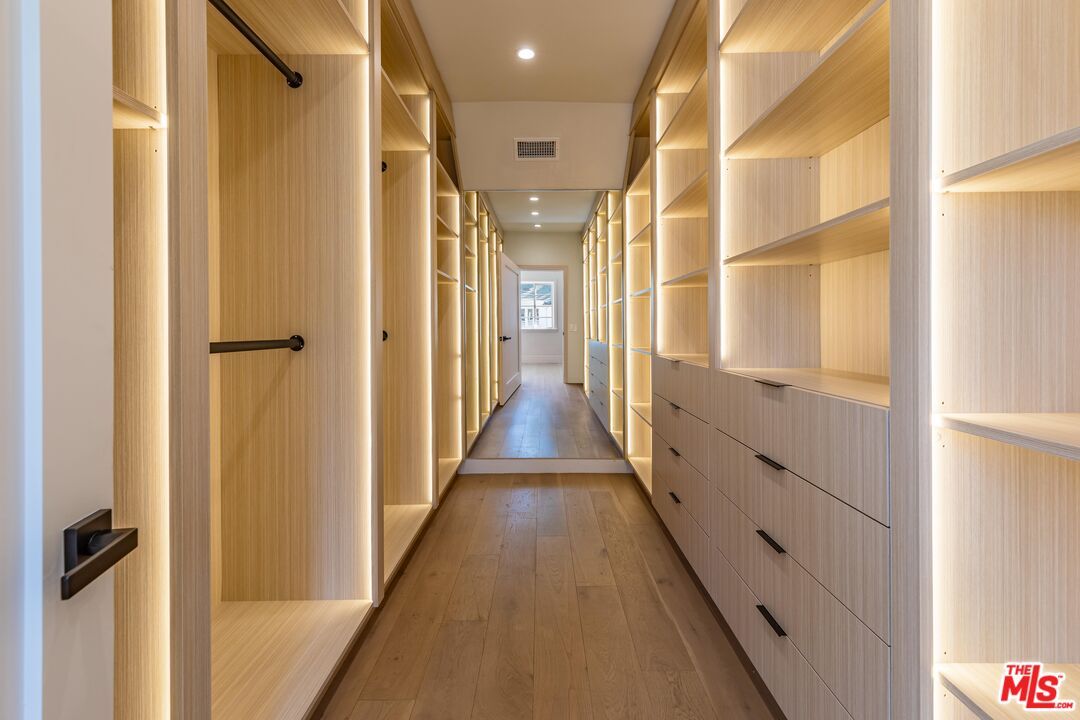 Interior, Recessed Lighting, Walk-in Closets, Wood Texture Flooring