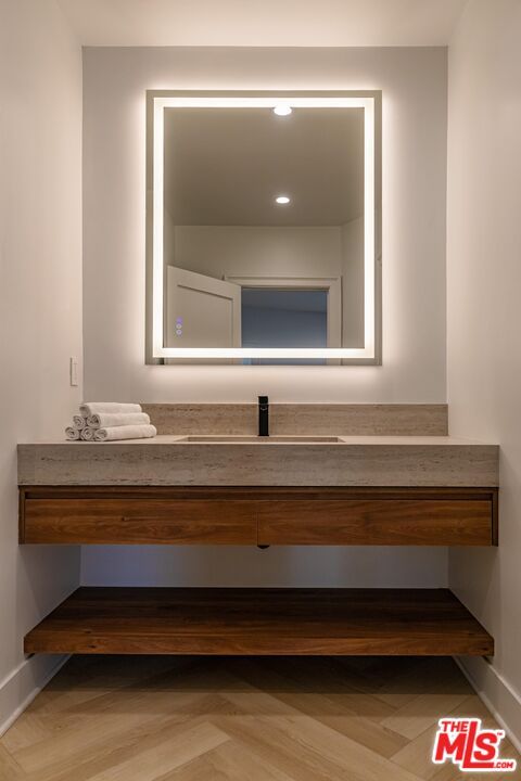 Bathroom, Interior, Recessed Lighting, Wood Texture Flooring
