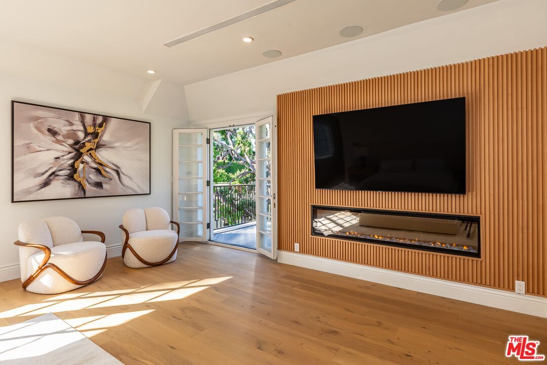 Fireplace, Interior, Recessed Lighting, Wood Texture Flooring
