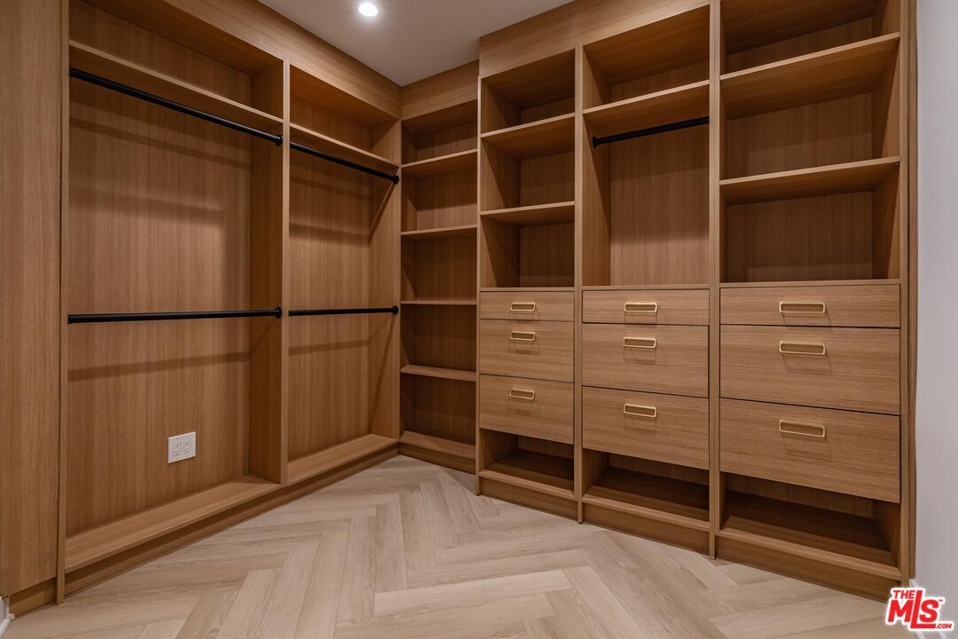 Interior, Recessed Lighting, Walk-in Closets, Wood Texture Flooring