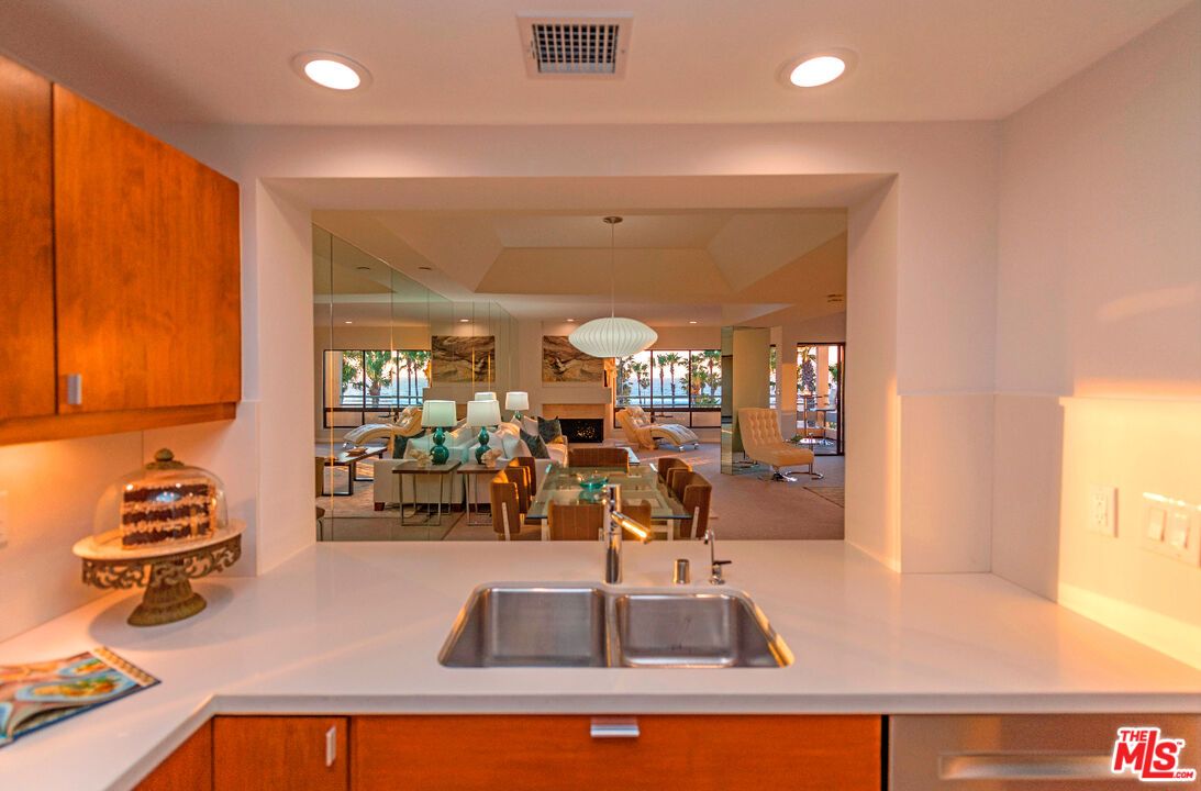 Interior, Kitchen, Living room, Pendant Lights, Recessed Lighting