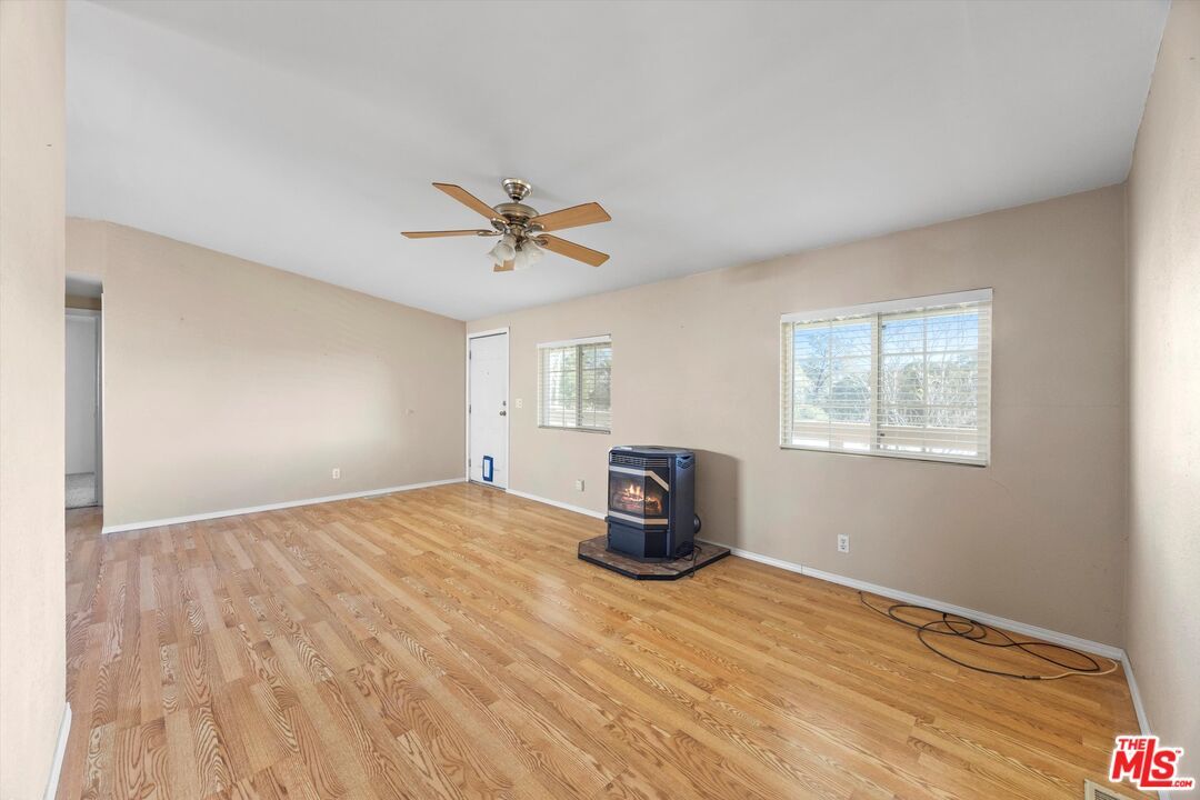 Empty room, Fireplace, Interior, Wood Texture Flooring