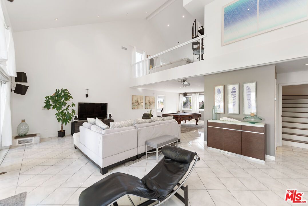 Billiard Table, Game Room, Interior, Living room, Recessed Lighting