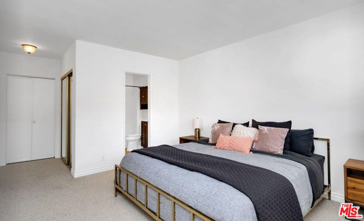 Bathroom, Bedroom, Interior