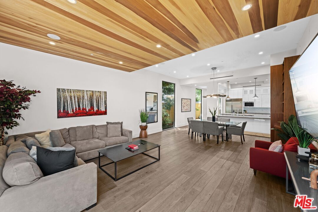 Dining room, Interior, Kitchen, Living room, Pendant Lights, Recessed Lighting, Wooden Ceilings, Wood Texture Flooring