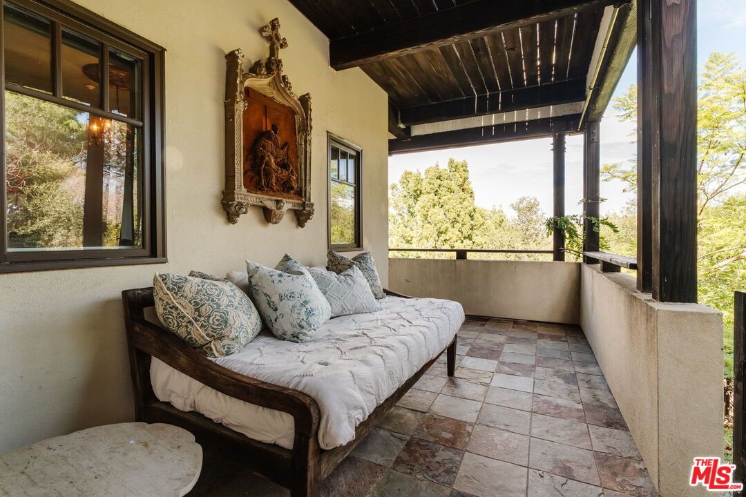 Bedroom, Interior, Wooden Beams, Wooden Ceilings