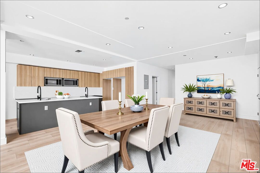 Dining room, Interior, Kitchen, Recessed Lighting, Stainless Steel Appliances, Wood Texture Flooring