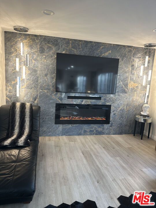 Fireplace, Interior, Pendant Lights, Recessed Lighting, Wood Texture Flooring