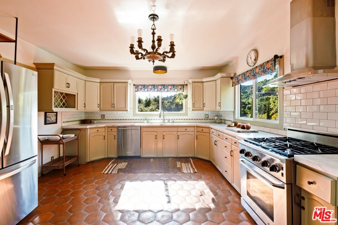 Chandelier, Interior, Kitchen, Stainless Steel Appliances