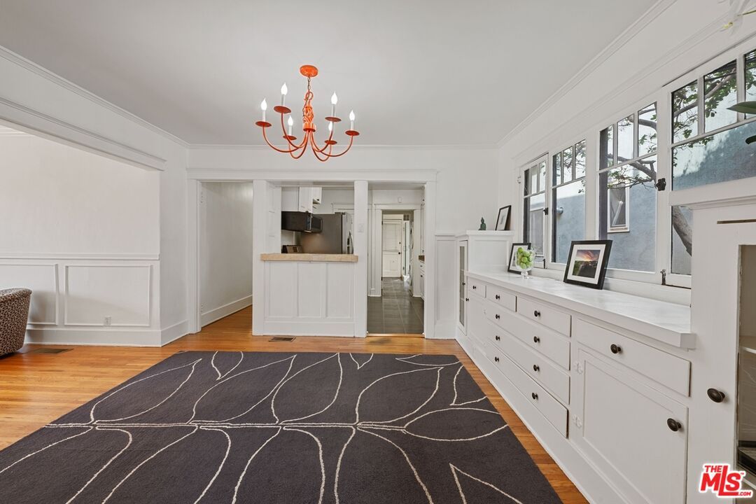 Chandelier, Interior, Wood Texture Flooring