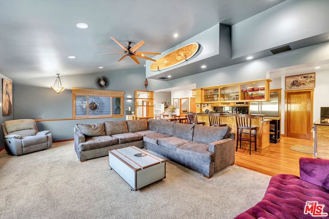 Dining room, Interior, Living room, Pendant Lights, Recessed Lighting, Wood Texture Flooring