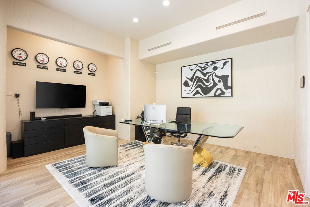 Home Office, Interior, Recessed Lighting, Wood Texture Flooring