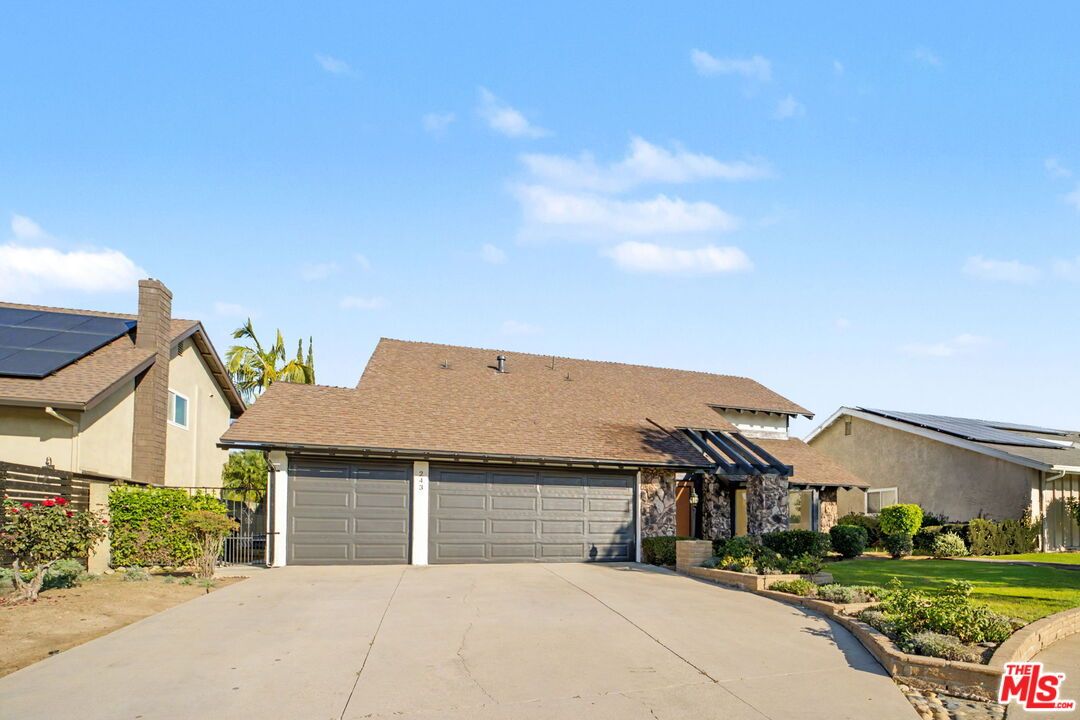 Exterior, Solar Panels