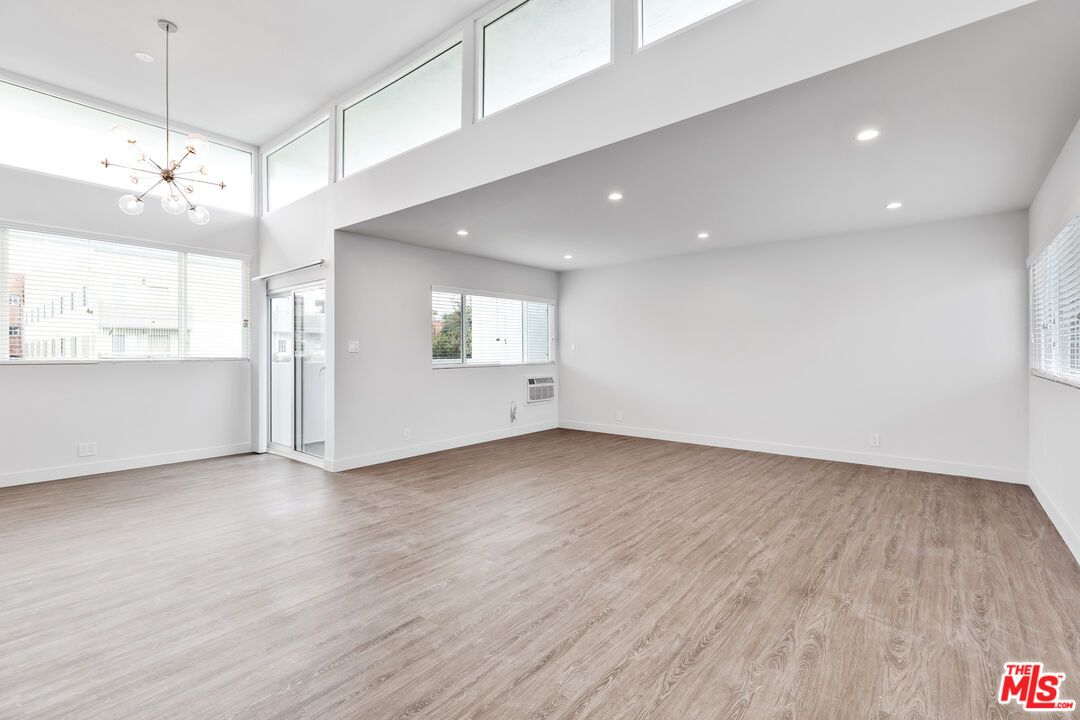 Empty room, Interior, Pendant Lights, Recessed Lighting, Wood Texture Flooring