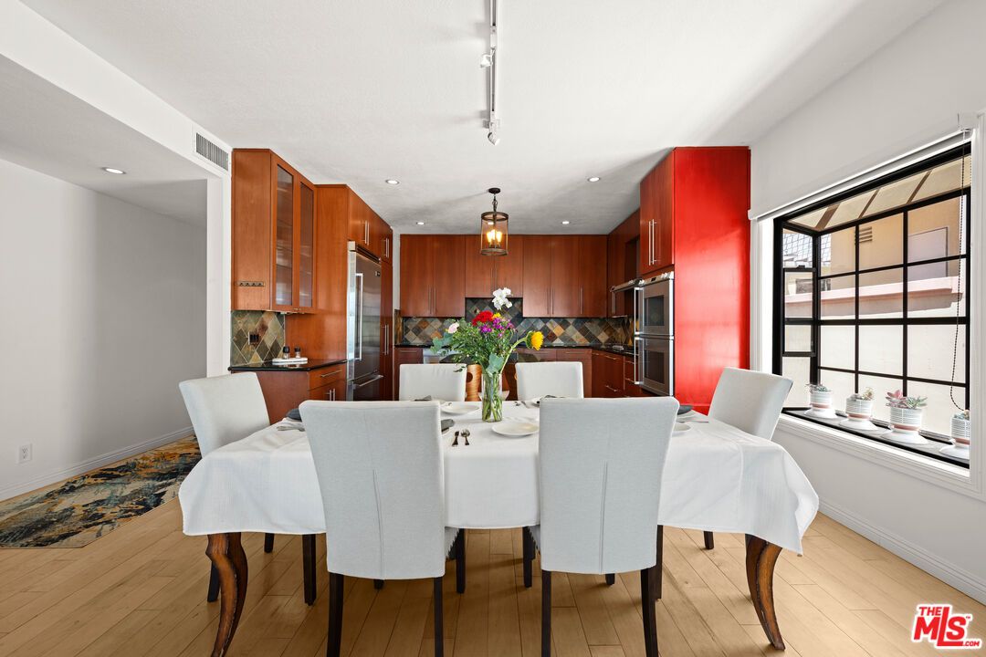 Dining room, Interior, Kitchen, Recessed Lighting, Stainless Steel Appliances, Wood Texture Flooring