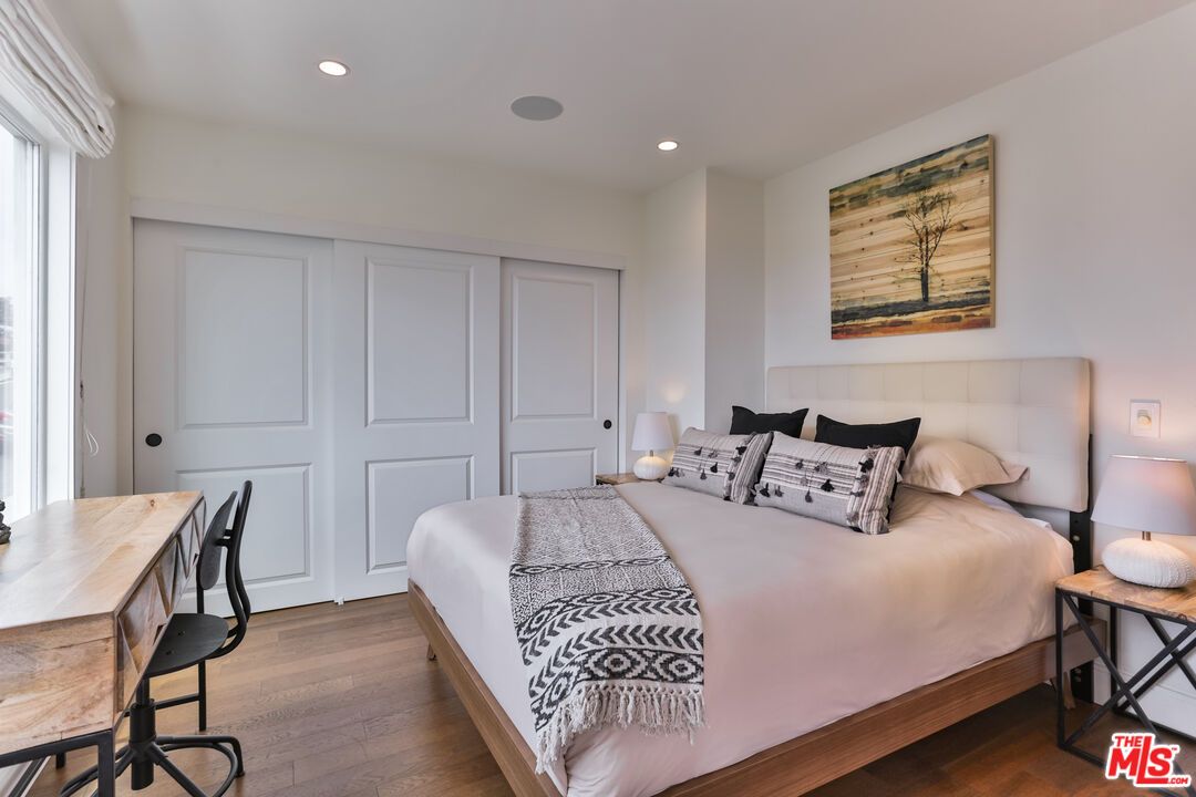 Bedroom, Home Office, Interior, Recessed Lighting, Wood Texture Flooring