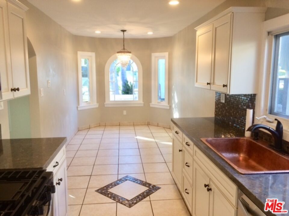 Interior, Kitchen, Pendant Lights, Recessed Lighting