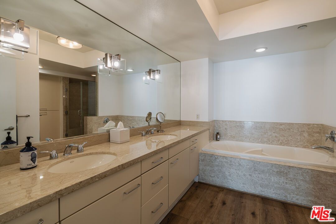 Bathroom, Dual Sink Vanities, Interior, Recessed Lighting, Wood Texture Flooring