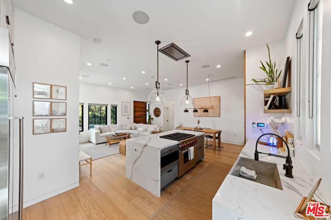 Dining room, Interior, Kitchen, Living room, Pendant Lights, Recessed Lighting, Wood Texture Flooring