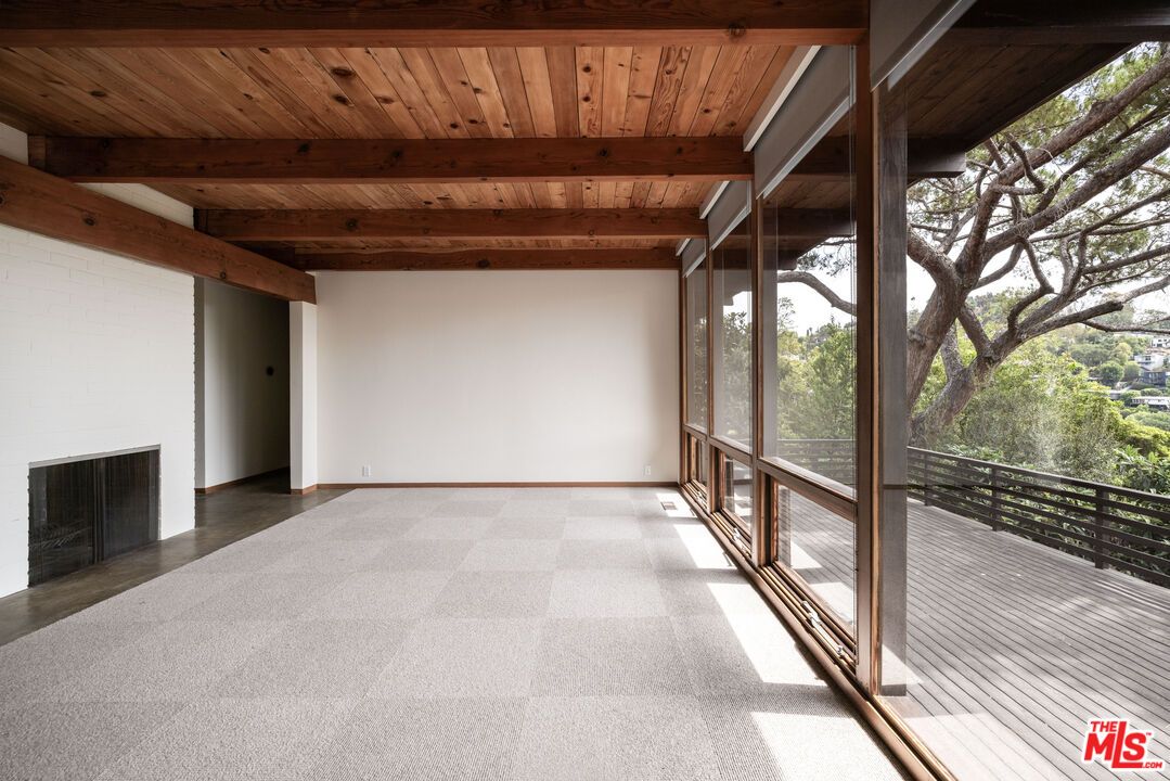 Empty room, Fireplace, Interior, Wooden Beams, Wooden Ceilings