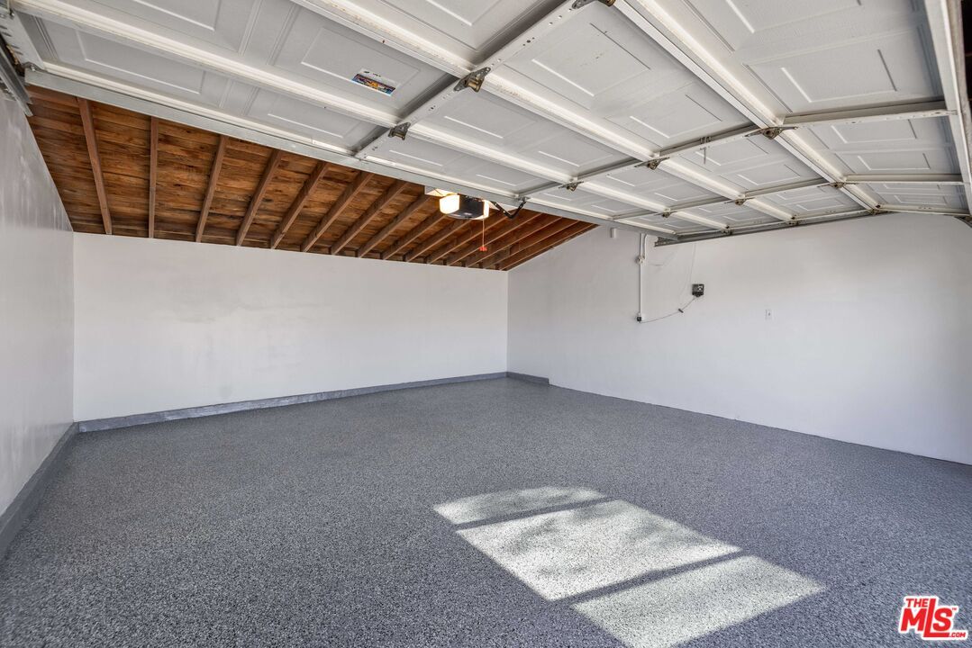 Garage, Interior, Wooden Ceilings