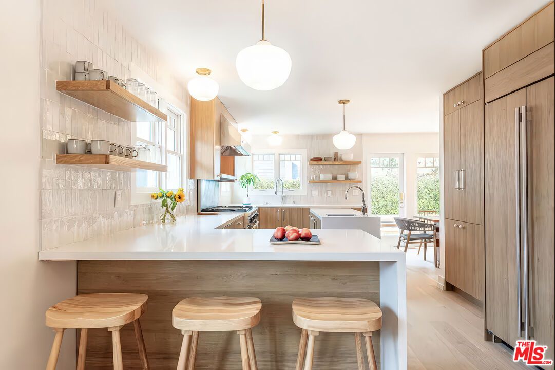 Interior, Kitchen, Pendant Lights, Wood Texture Flooring