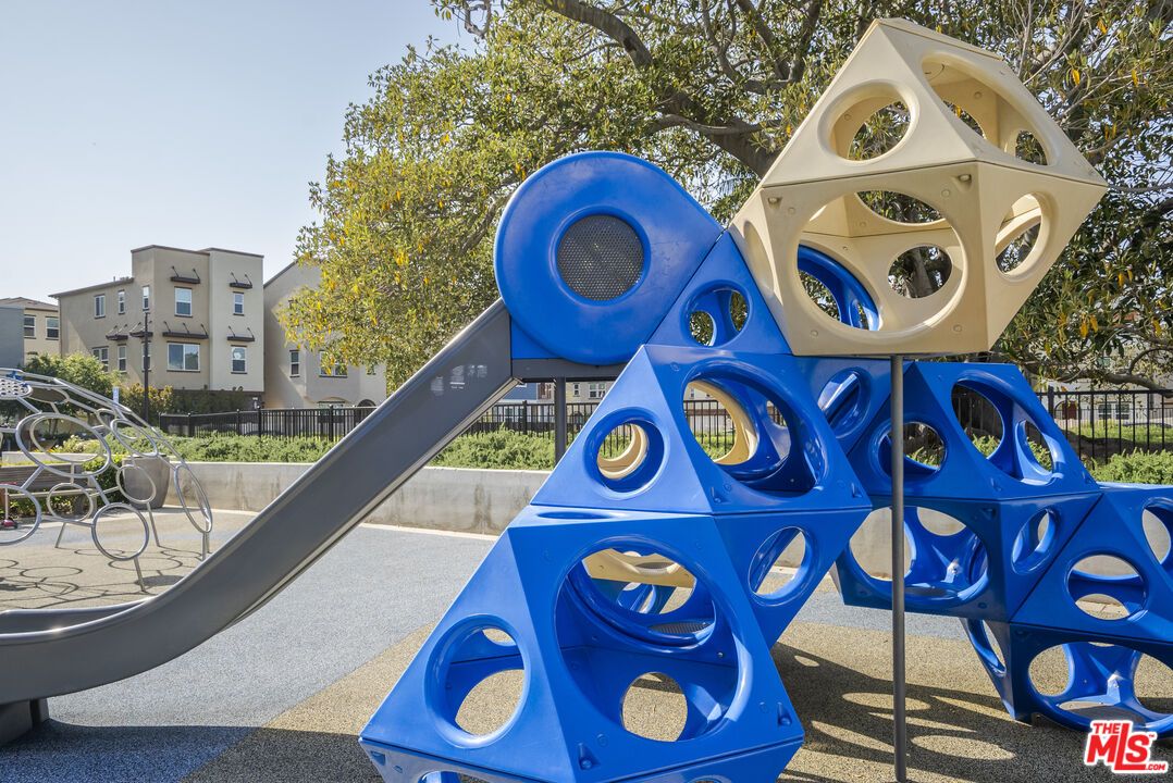 Backyard, Exterior, Playground